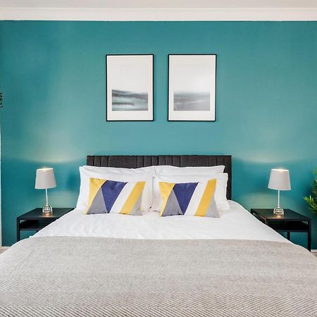 Business & Leisure 2 Bedroom & Parking By Damask Homes Ilford Esterno foto