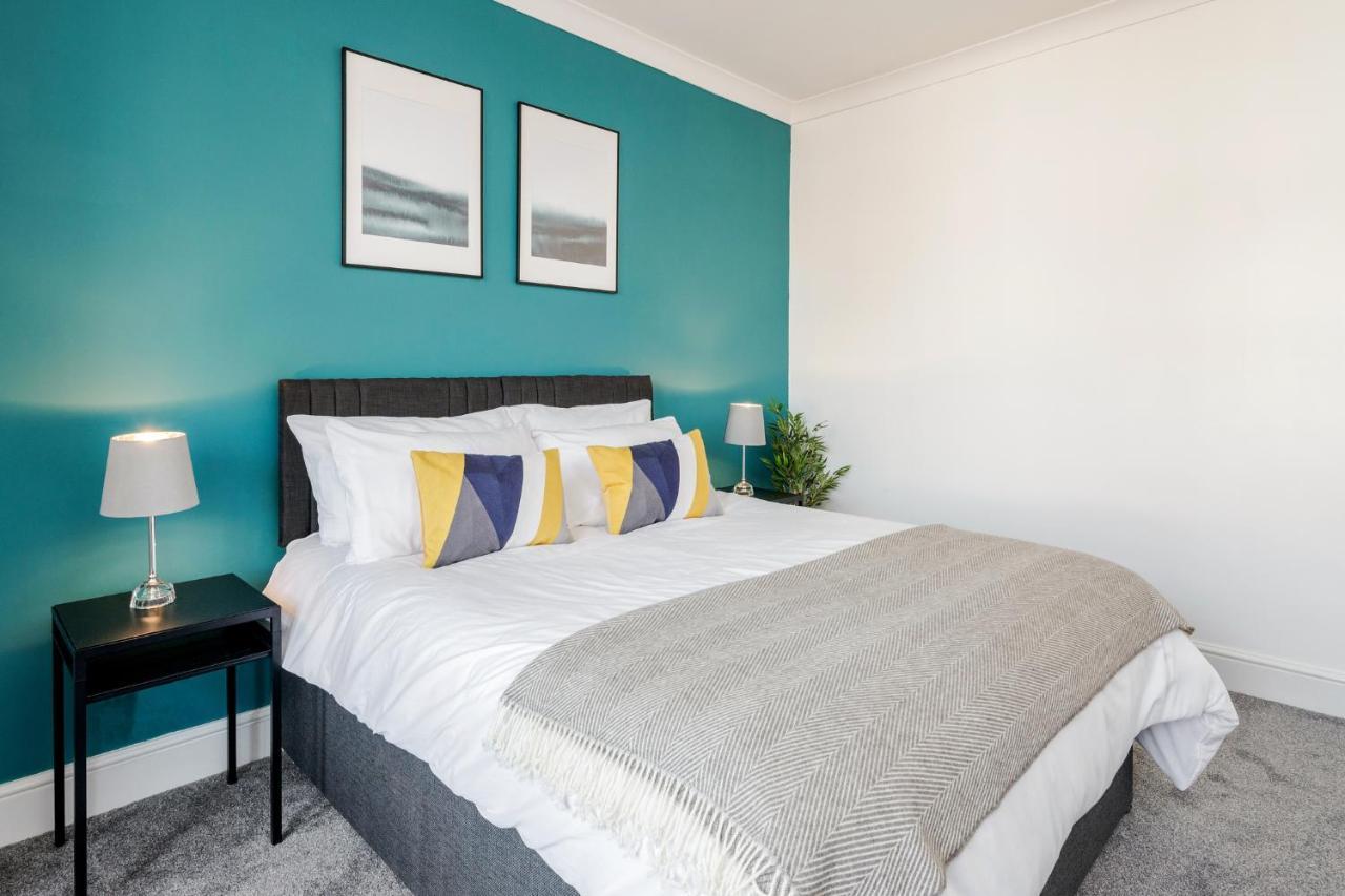 Business & Leisure 2 Bedroom & Parking By Damask Homes Ilford Esterno foto
