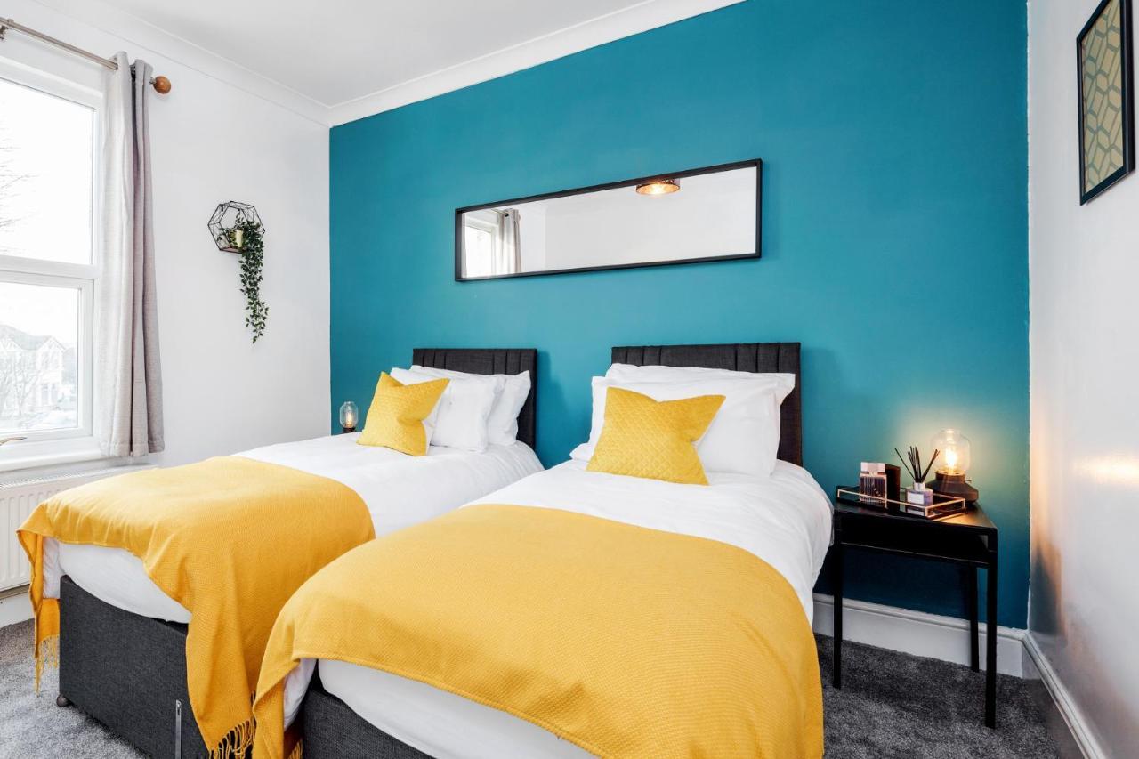 Business & Leisure 2 Bedroom & Parking By Damask Homes Ilford Esterno foto