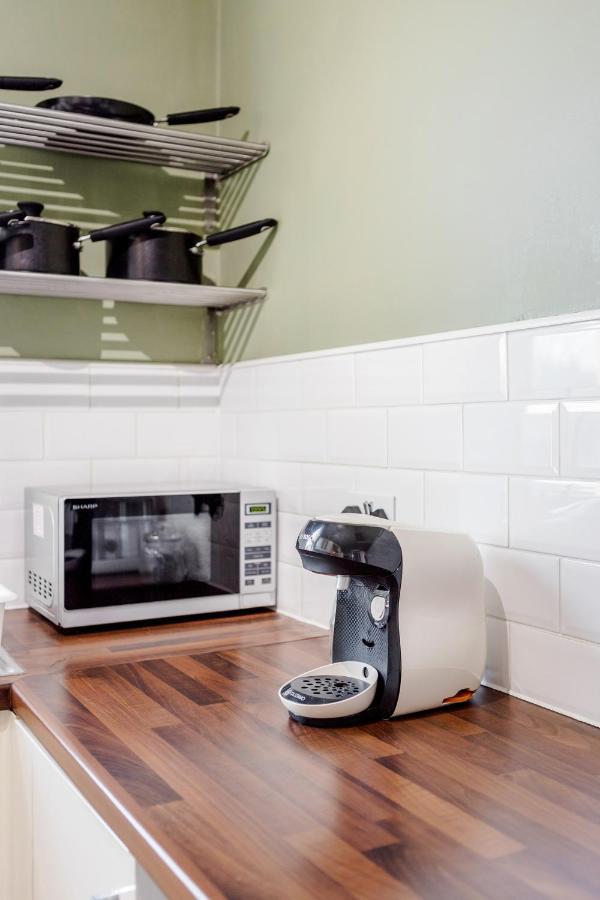 Business & Leisure 2 Bedroom & Parking By Damask Homes Ilford Esterno foto