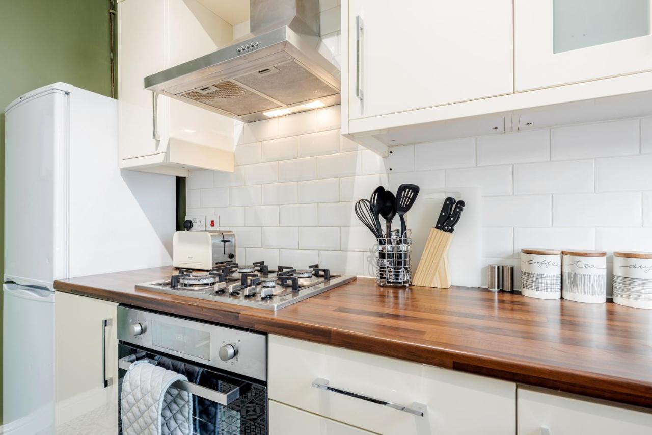 Business & Leisure 2 Bedroom & Parking By Damask Homes Ilford Esterno foto