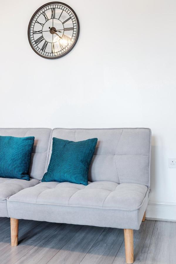 Business & Leisure 2 Bedroom & Parking By Damask Homes Ilford Esterno foto
