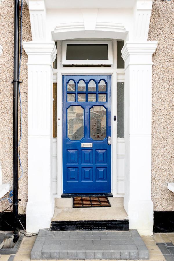 Business & Leisure 2 Bedroom & Parking By Damask Homes Ilford Esterno foto